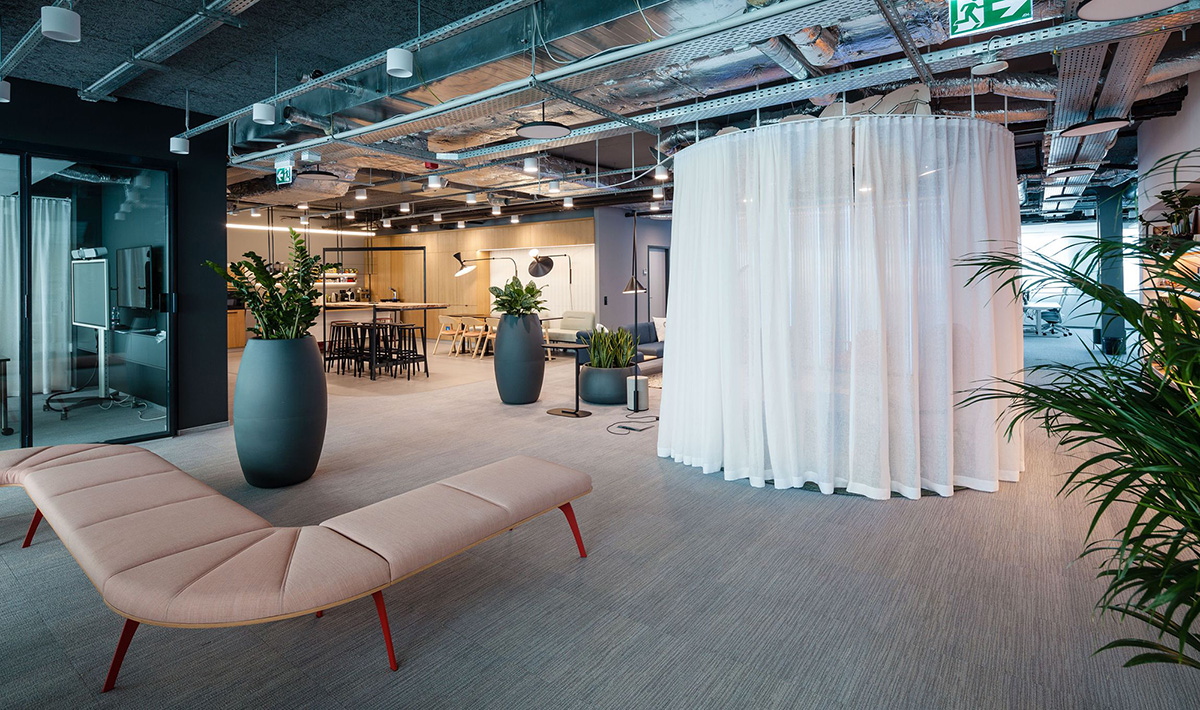 ý���ͷRTL������������λ���罻�糡